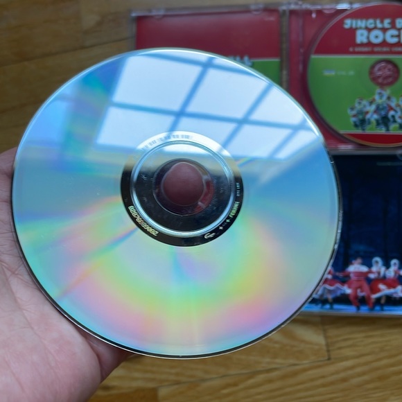 4 CHRISTMAS MUSIC CD’s includes Disney and Elvis - Picture 11 of 11